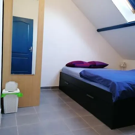 2; Tv, Wifi Et Mini-frigo. Appartement