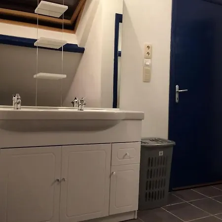 2; Tv, Wifi Et Mini-frigo. Appartement *