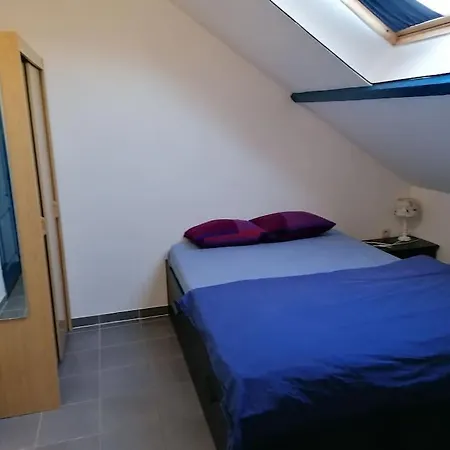 2; Tv, Wifi Et Mini-frigo. Appartement